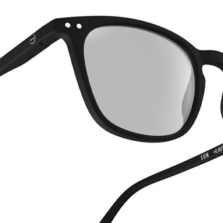 IZIPIZI SUN LIGHTCOLOR #E (BLACK / Light gray lenses)