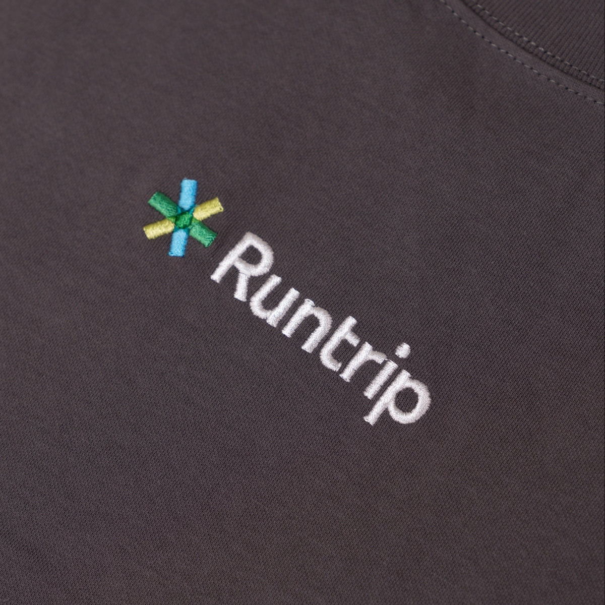 Runtrip 刺繍ロゴ ドライクールタッチ Tシャツ