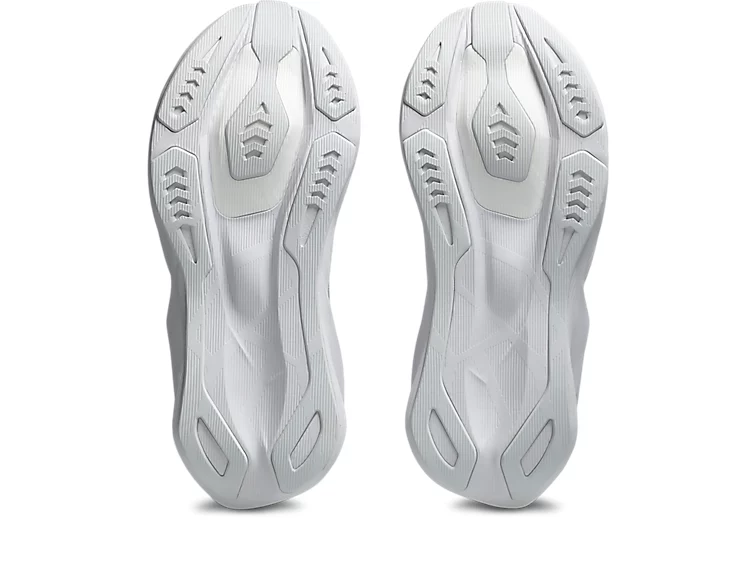 asics NOVABLAST 6 (Women's) WHITE/WHITE