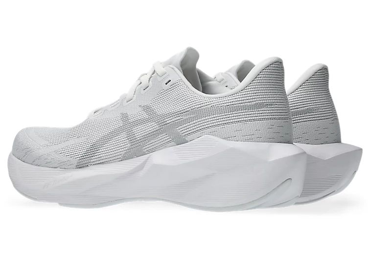 asics NOVABLAST 6 (Women's) WHITE/WHITE