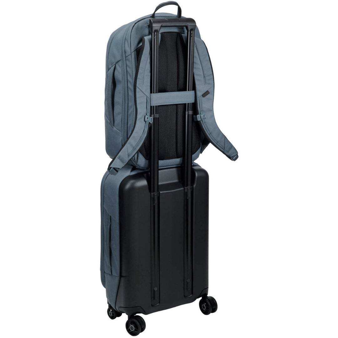 THULE Aion Travel Backpack 28L – Runtrip Store THULE Aion Travel Backpack 28L – Runtrip Store