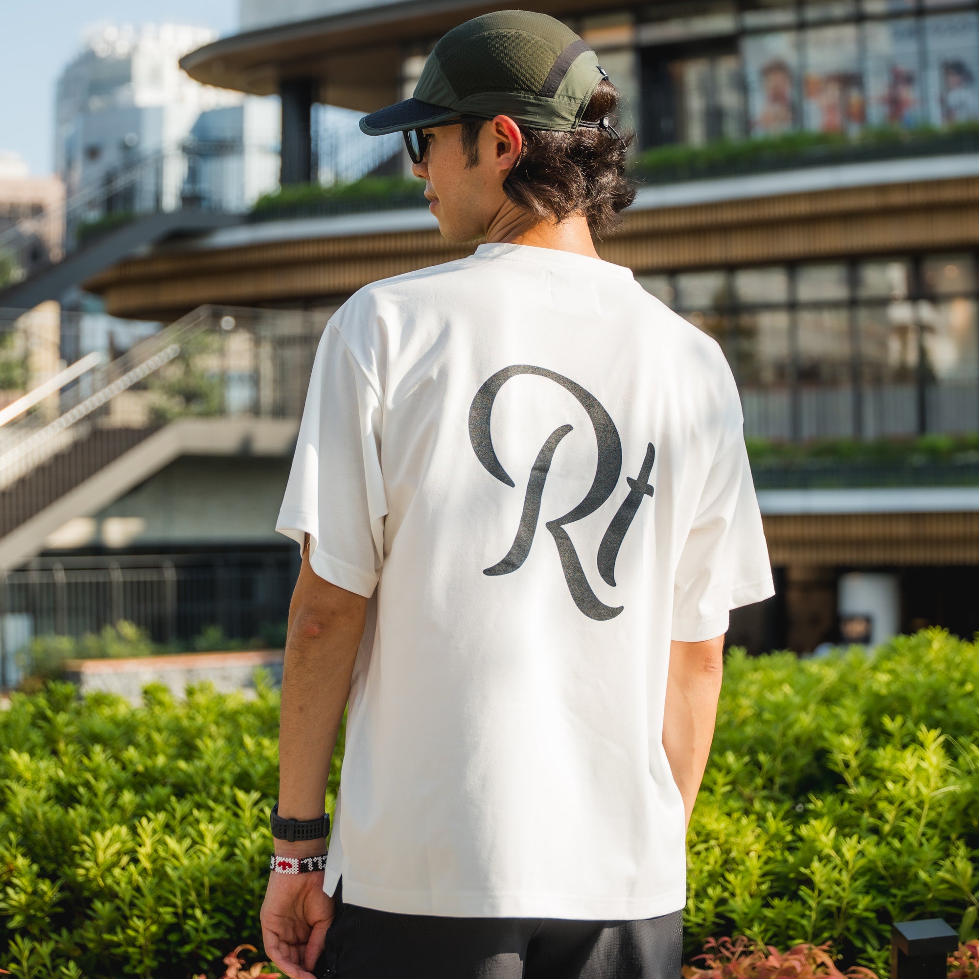 Runtrip × PROGRESS RUNNING CLUB Rt Logo Tee