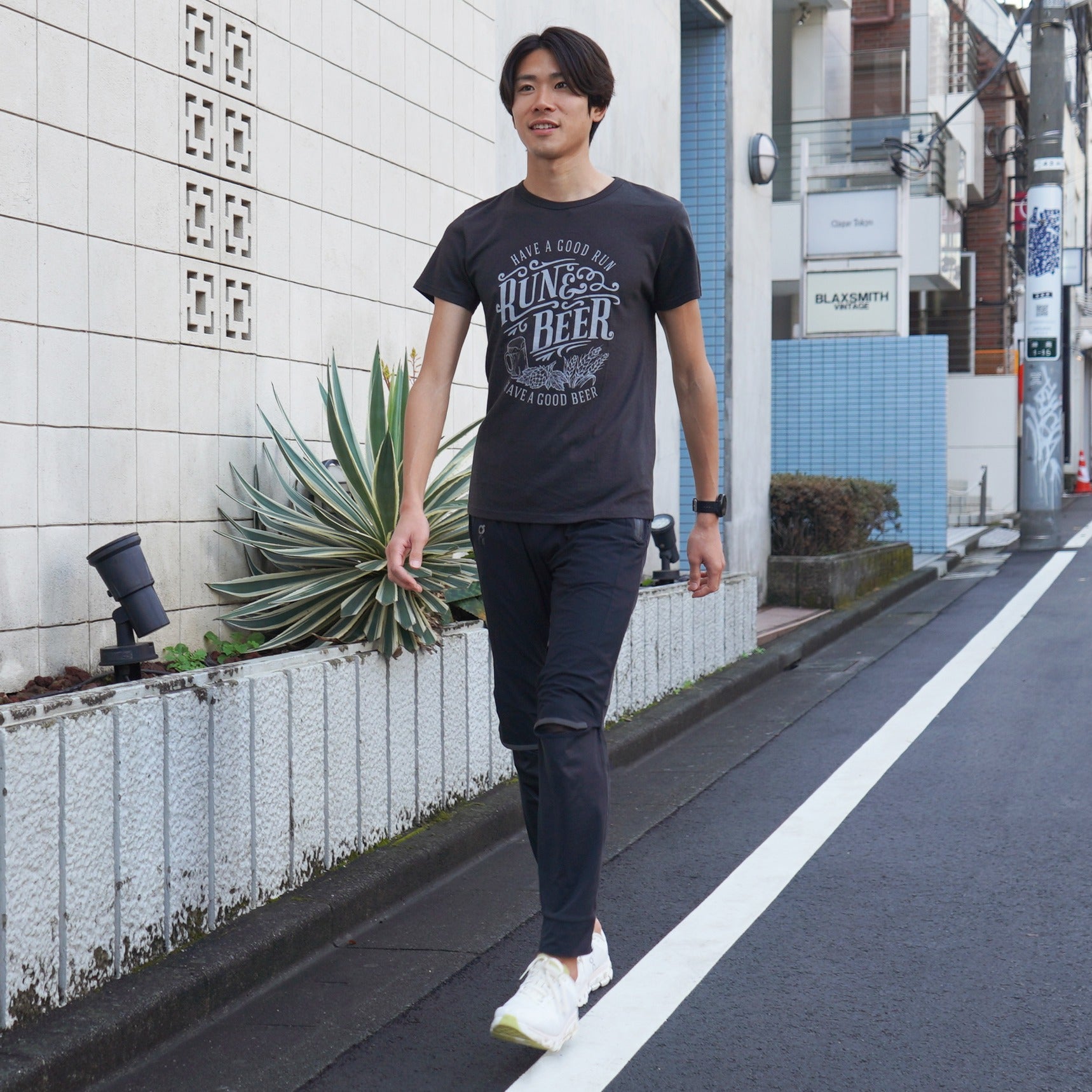 Run & Beer Tee（Black & Gray）