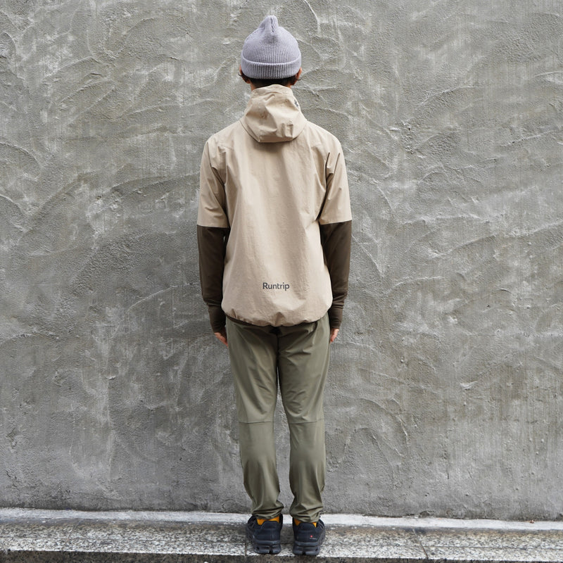 THE RUNNING JACKET by Runtrip 3rd model (Beige)