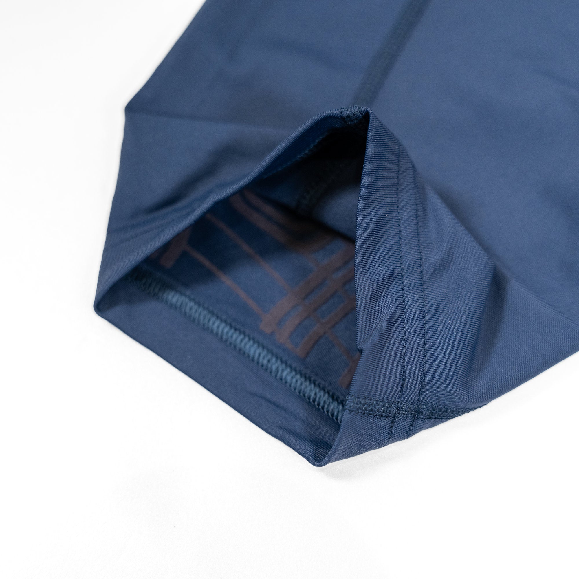 2XU × Runtrip エリートMCS ランコンプレッションレースショートタイツ (MDN / WHT)