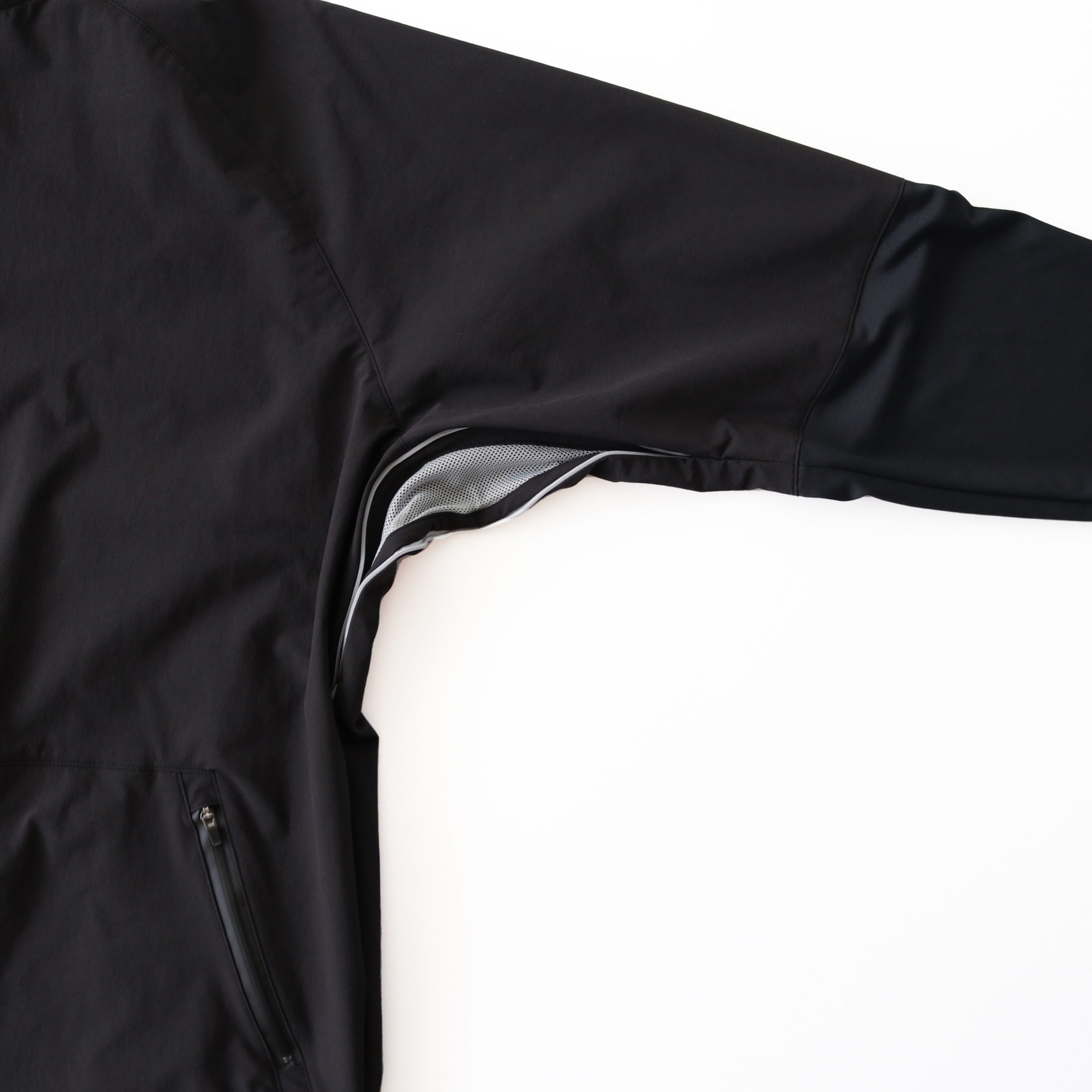 【展示サンプル】THE RUNNING JACKET by Runtrip 3rd model (Black)