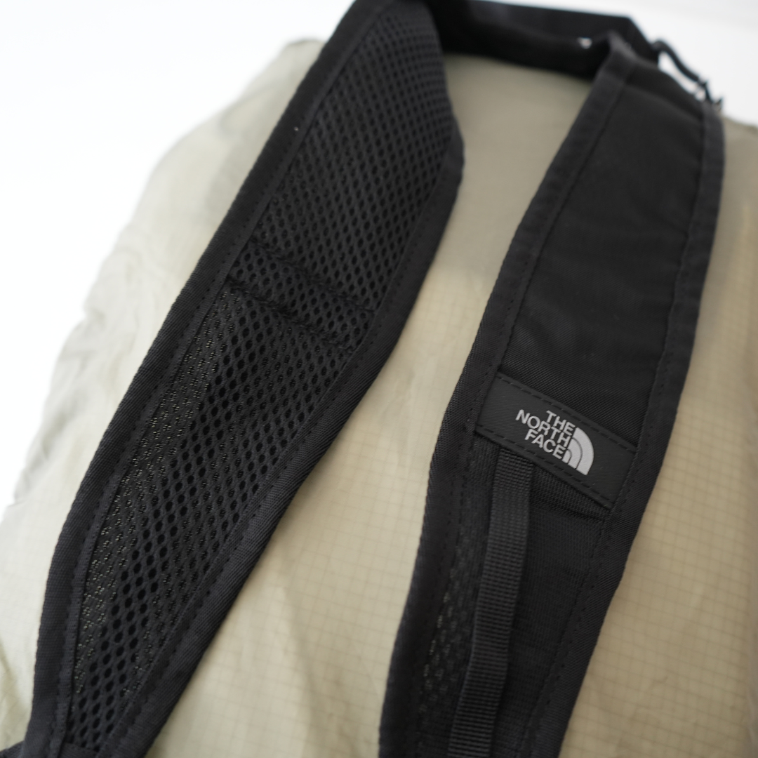 THE NORTH FACE メイフライパック22