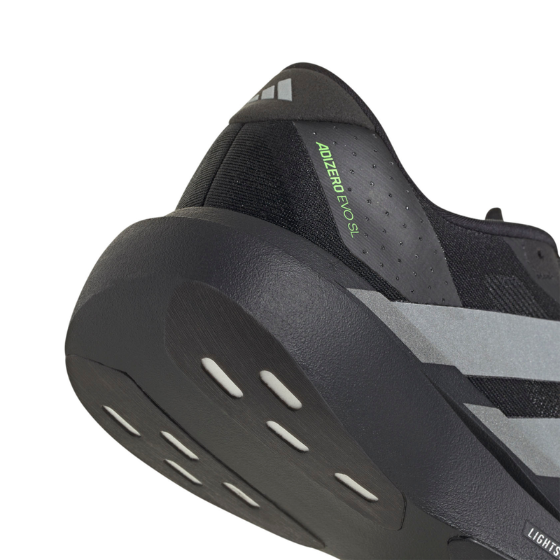 adidas ADIZERO EVO SL（Men's）コアブラック / シルバーメタリック / シグナルグリーン
