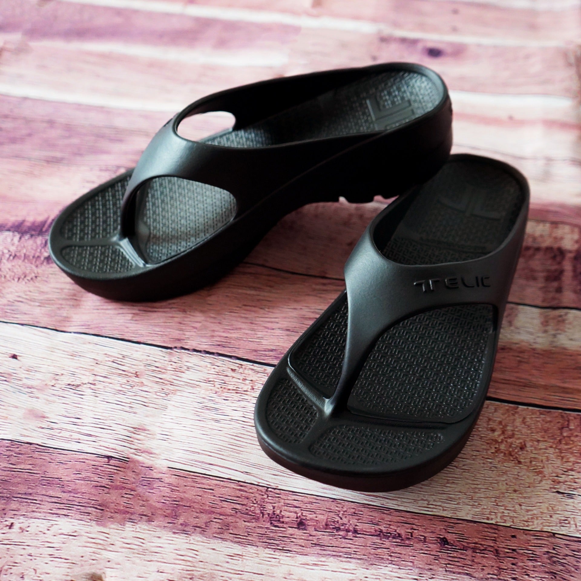 TELICリカバリーサンダル W-FLIPFLOP (Black)