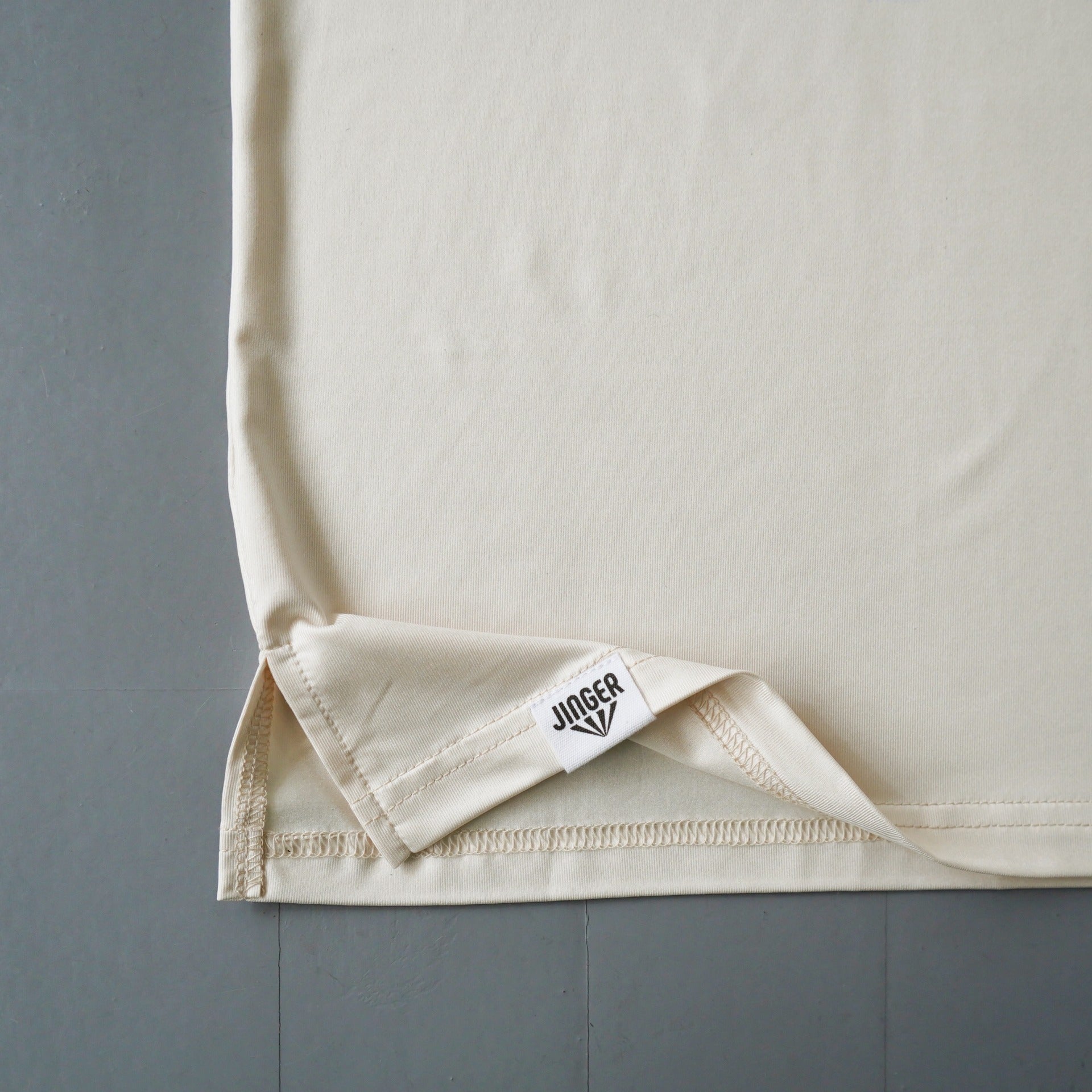 Style | I LOVE DONUTS RUNNING TEE by JINGER (Ivory)