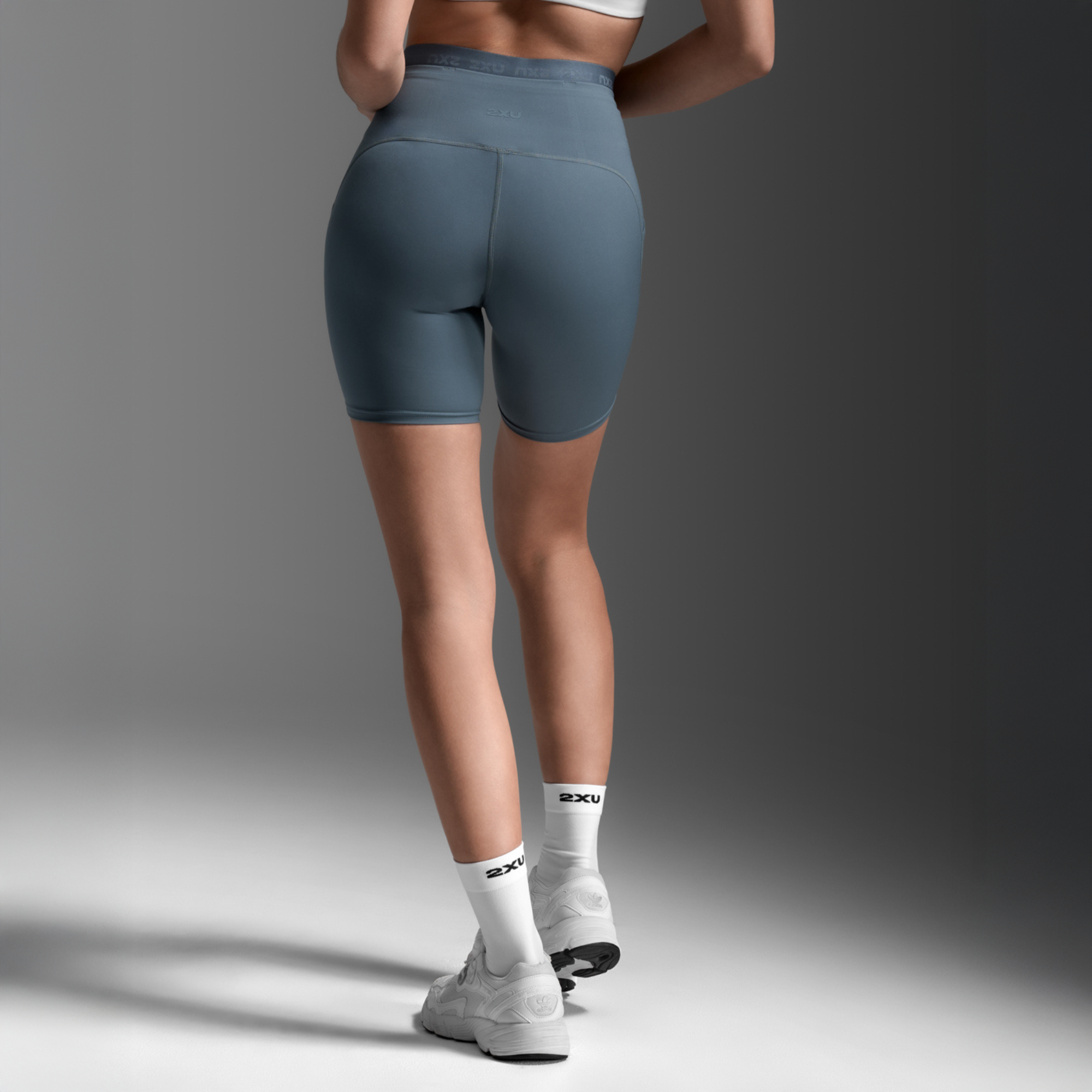 2XU ウィメンズ フォームスタッシュ ハイライズショートタイツ
