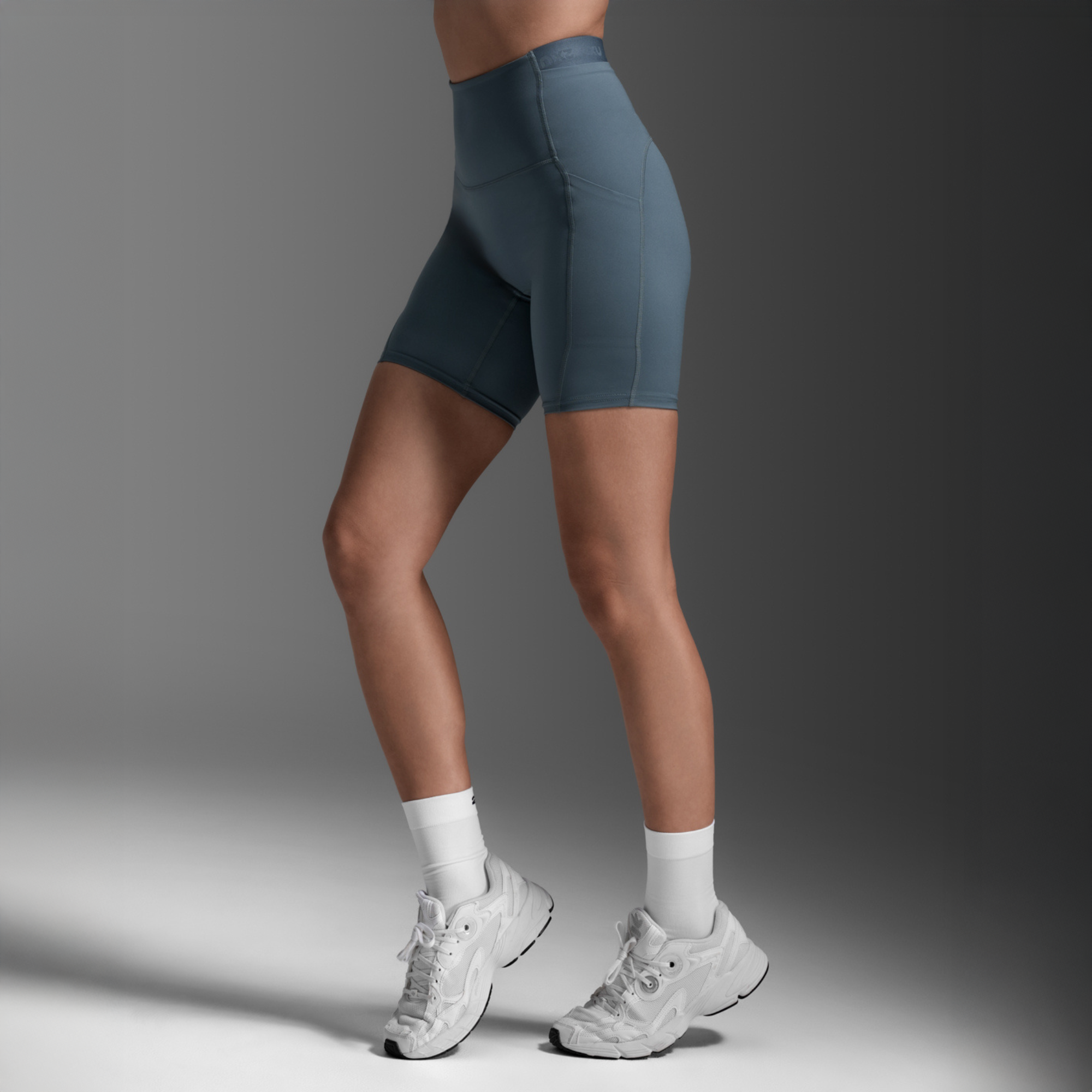 2XU ウィメンズ フォームスタッシュ ハイライズショートタイツ