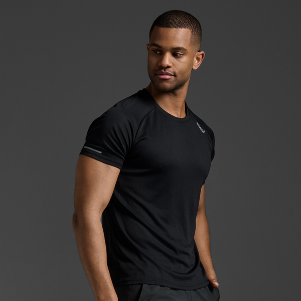 2XU | メンズ エアロ Tシャツ