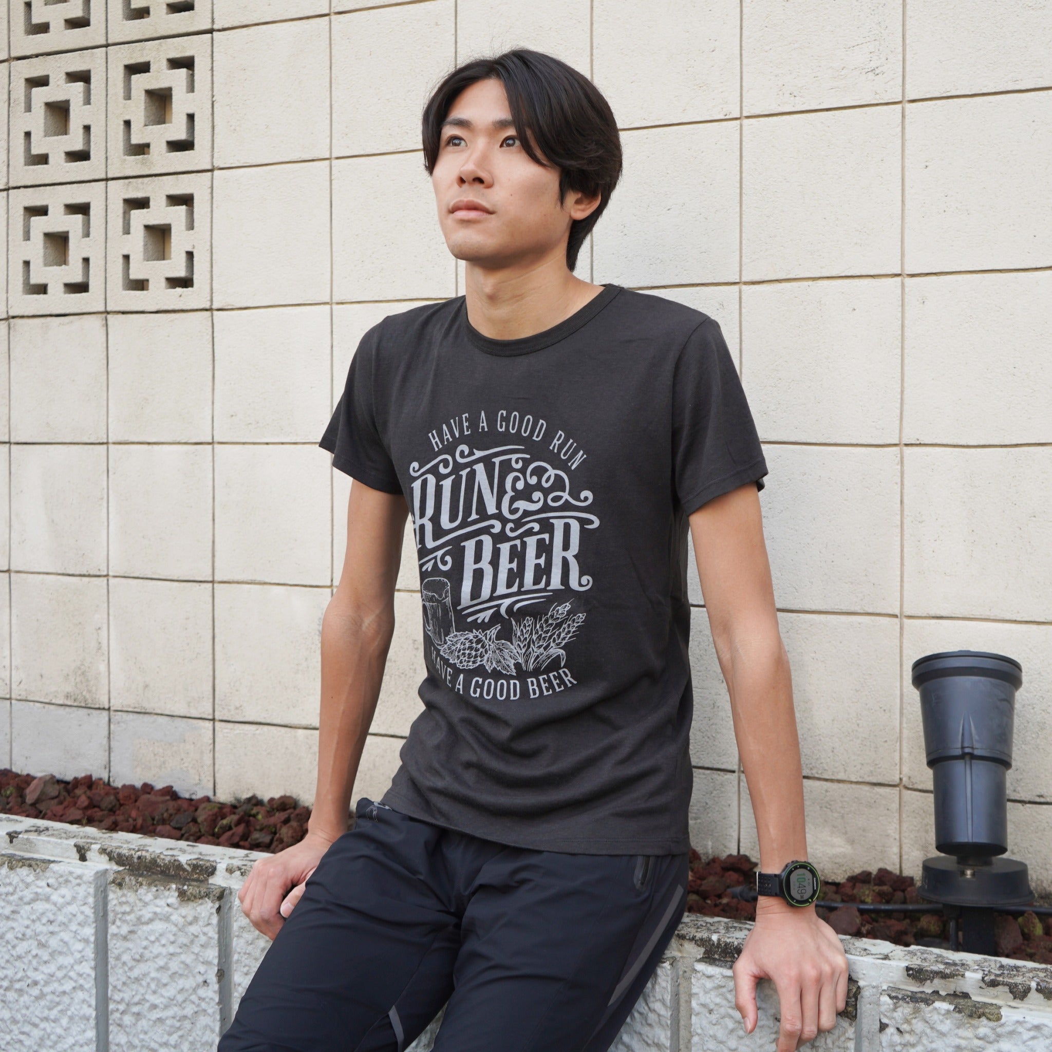 Run & Beer Tee（Black & Gray）