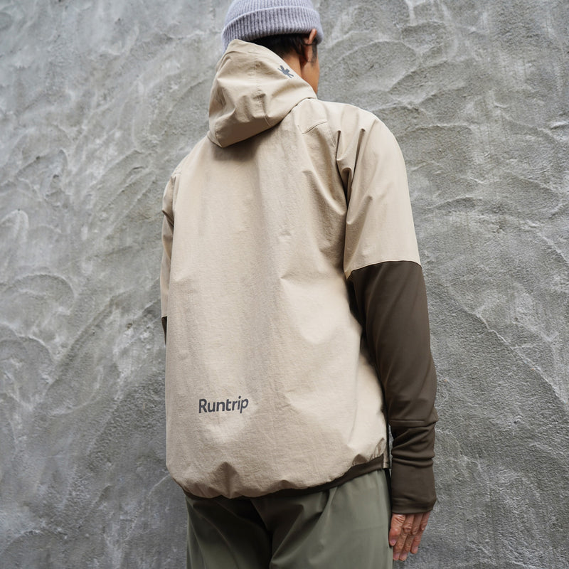 THE RUNNING JACKET by Runtrip 3rd model (Beige)