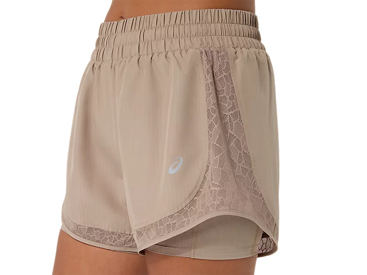 asics NAGINO RUN 2-N-1 SHORT (Women's)