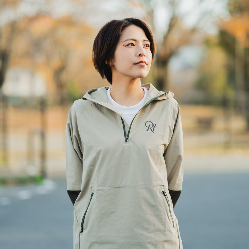 THE RUNNING JACKET by Runtrip Pull Over (Beige)