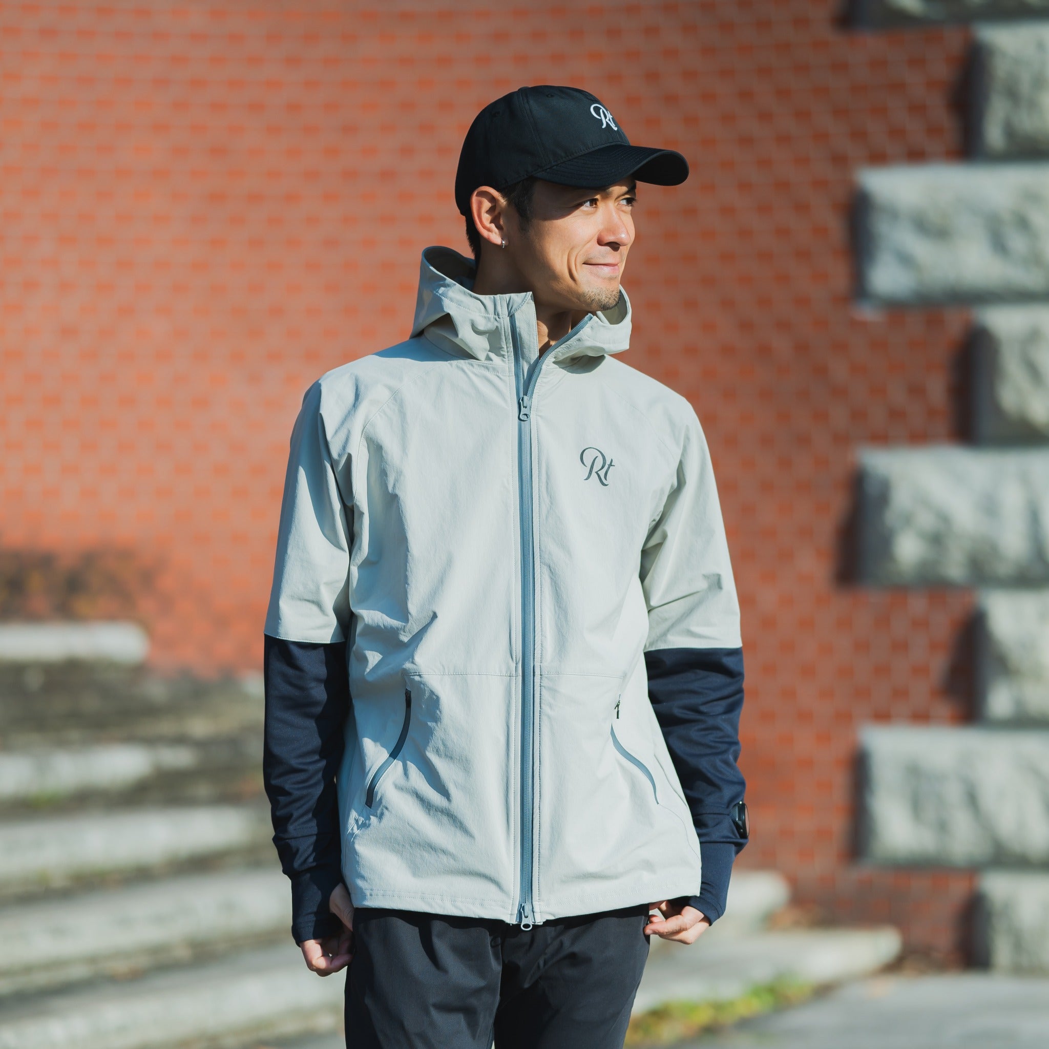 【展示サンプル】THE RUNNING JACKET by Runtrip Full Zip (Gray)