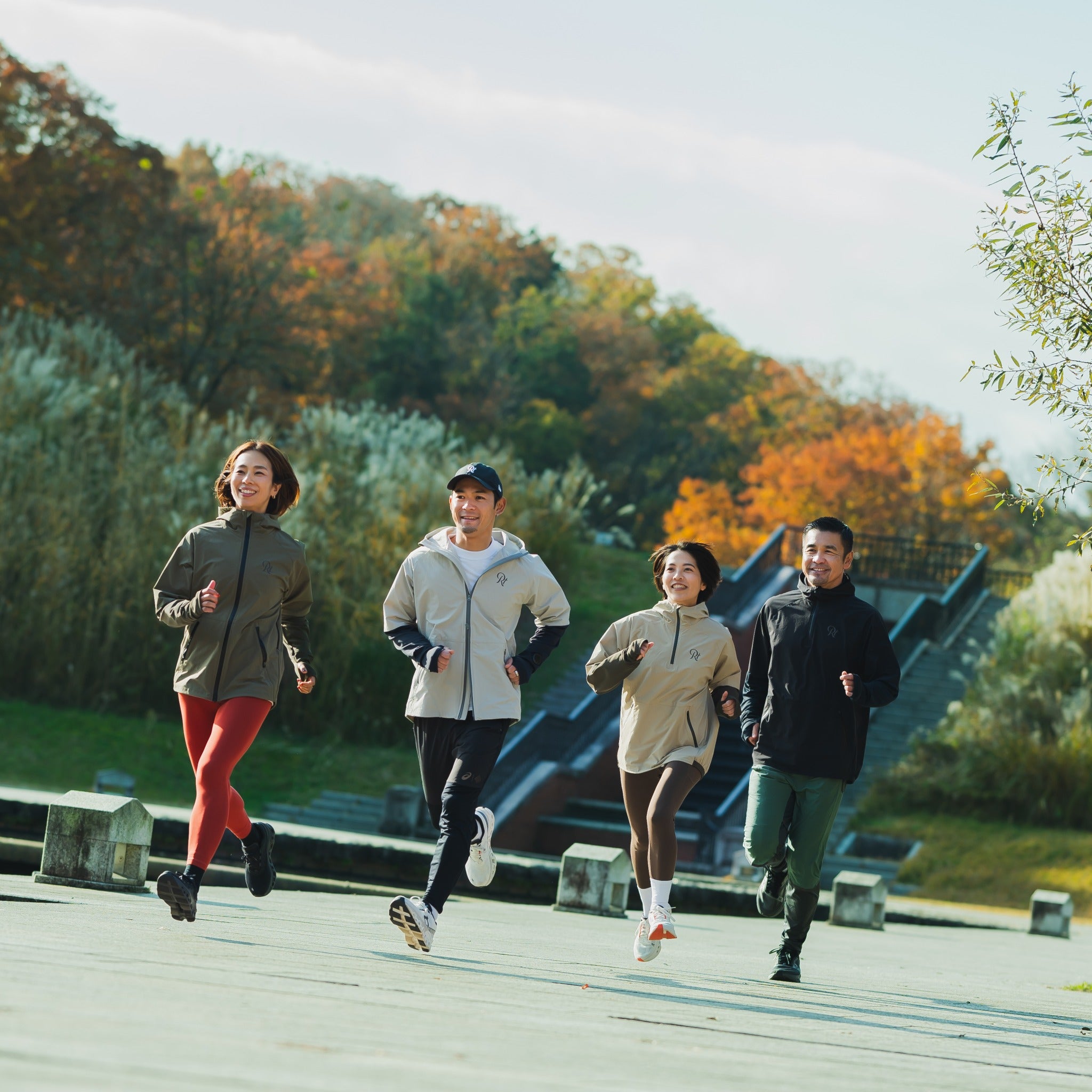 【展示サンプル】THE RUNNING JACKET by Runtrip Full Zip (Gray)