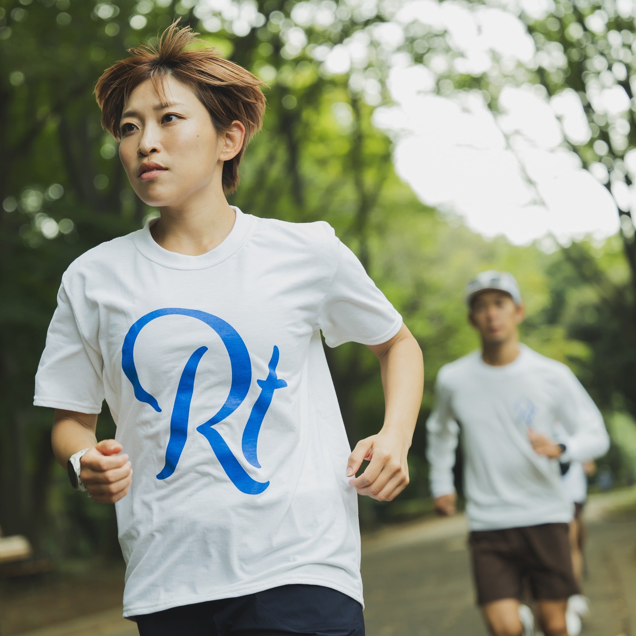 Rt Front Big Logo Tee (White) – Runtrip Store