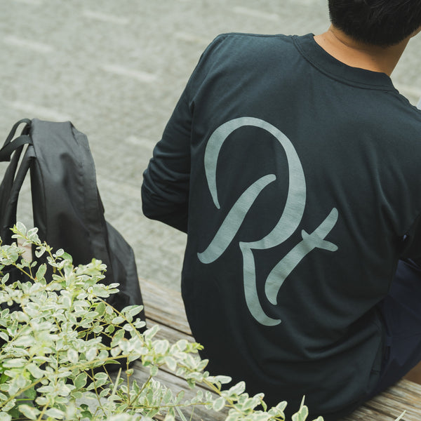 Rt Back Big Logo Long-Sleeve Tee (Black)