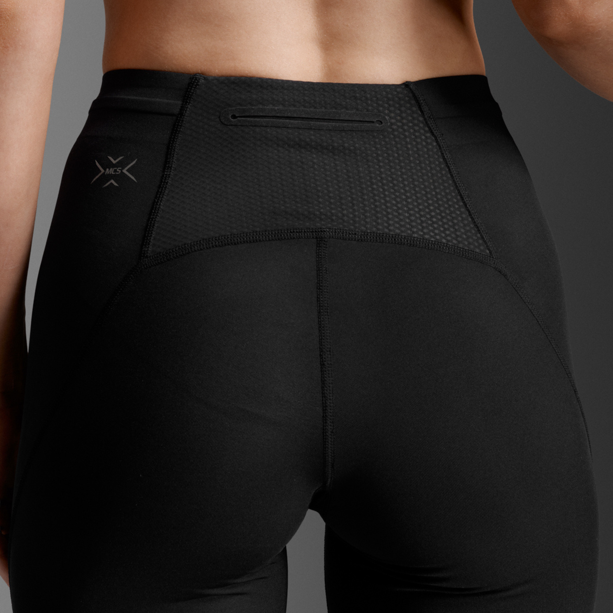 2XU ウィメンズ ライトスピード リアクトハイライズ コンプレッションショート