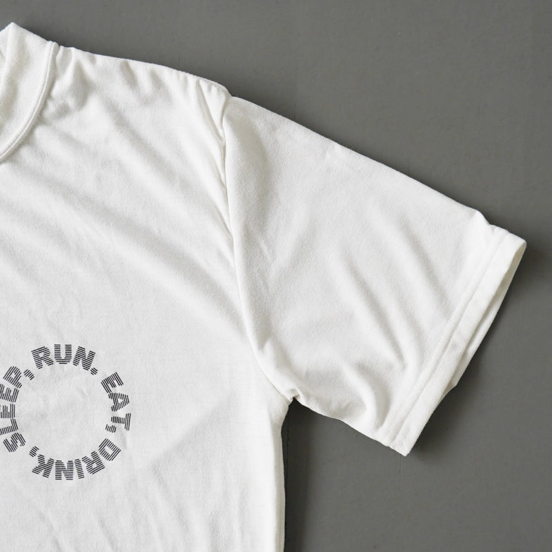 EAT DRINK SLEEP RUN / Circle Logo Tee (White)