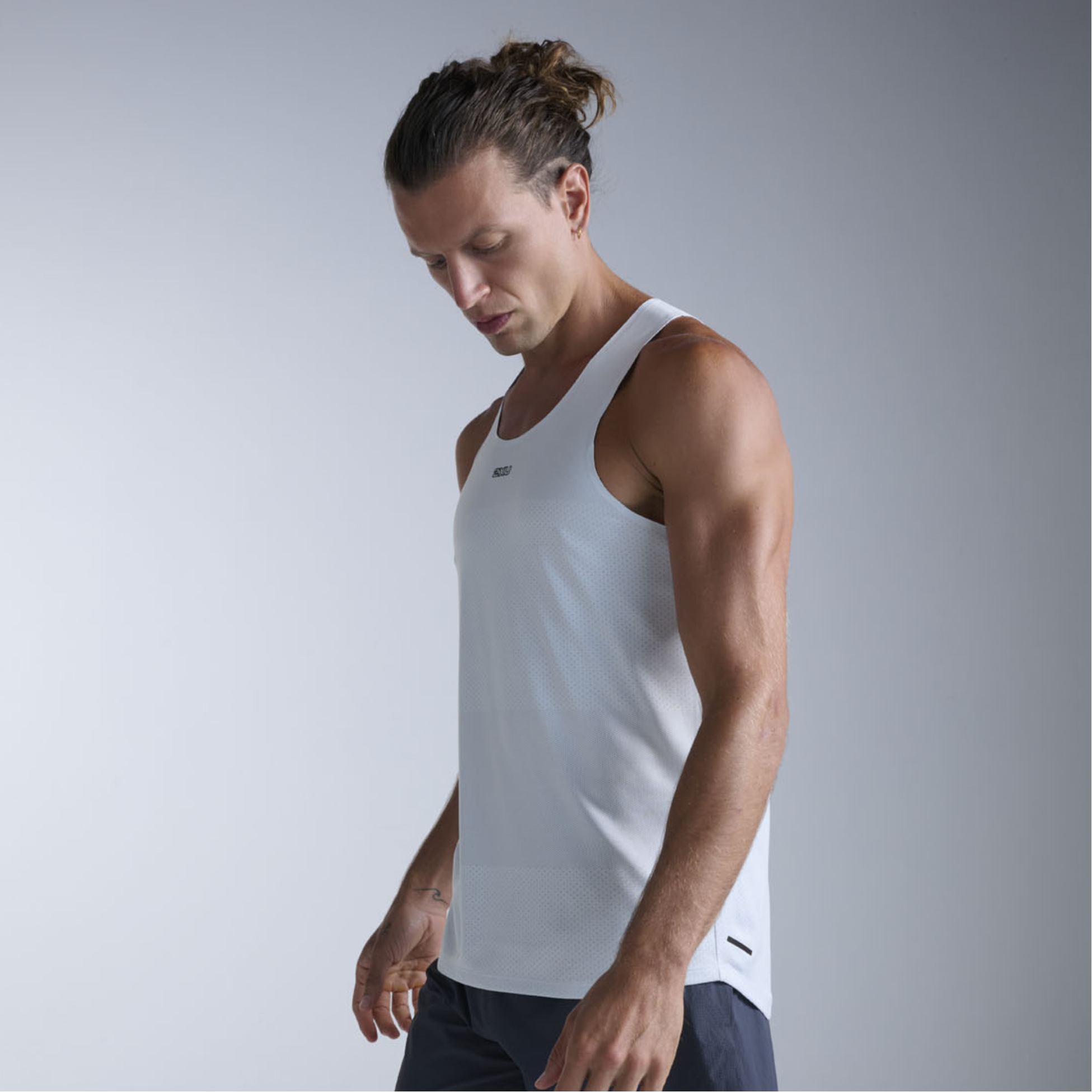 2XU APP メンズ ライトスピード テックシングレット