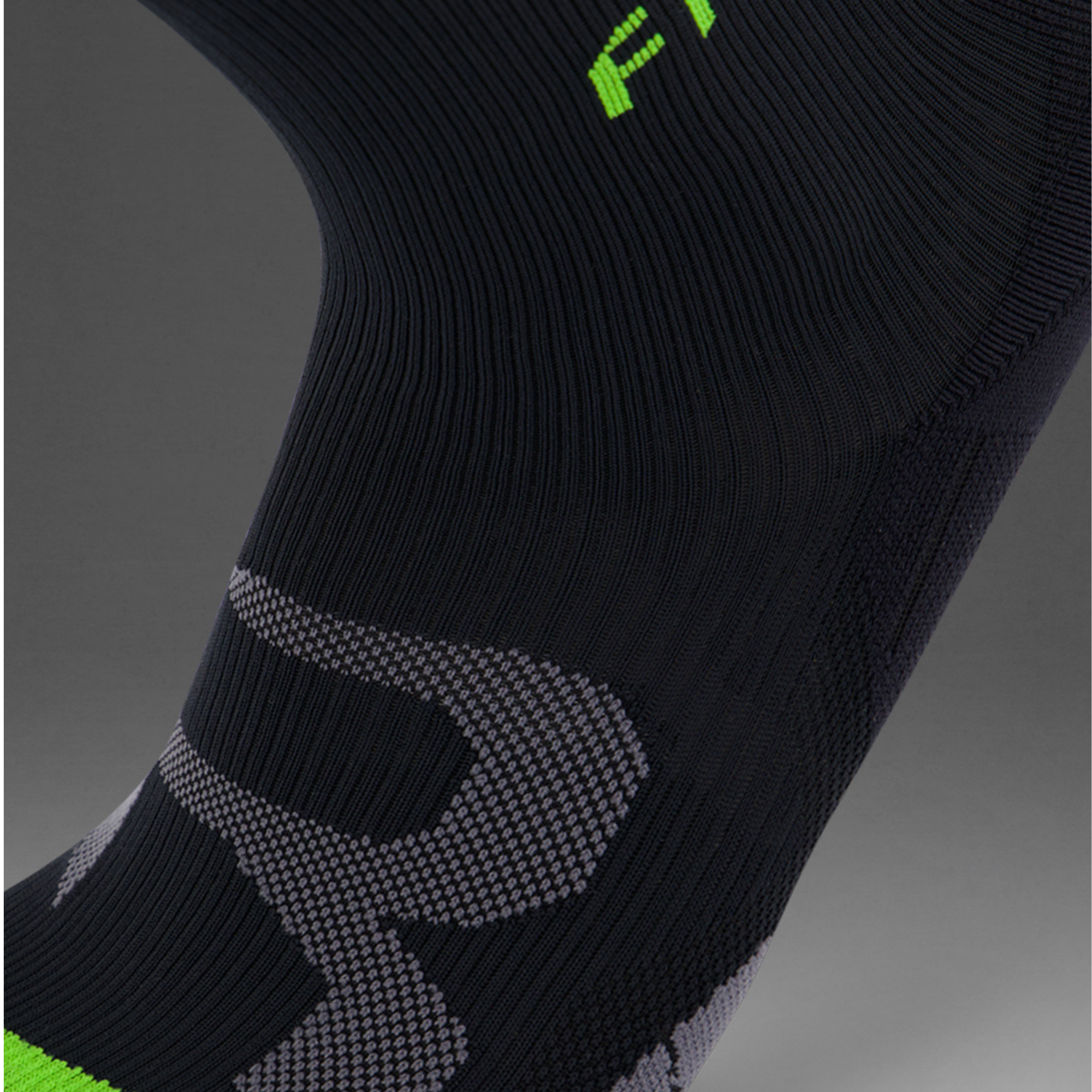 2XU コンプレッションリカバリーソックス