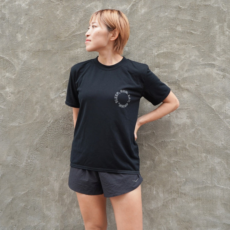 EAT DRINK SLEEP RUN / Circle Logo Tee (Black)