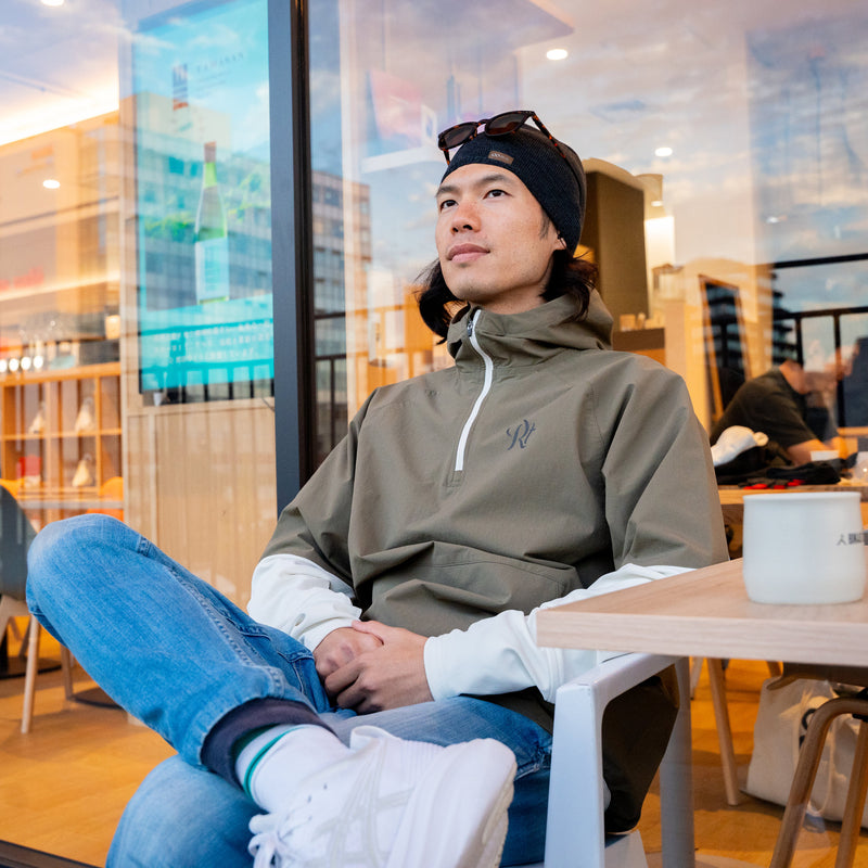 THE RUNNING JACKET by Runtrip Pull Over Limited Model (Khaki)