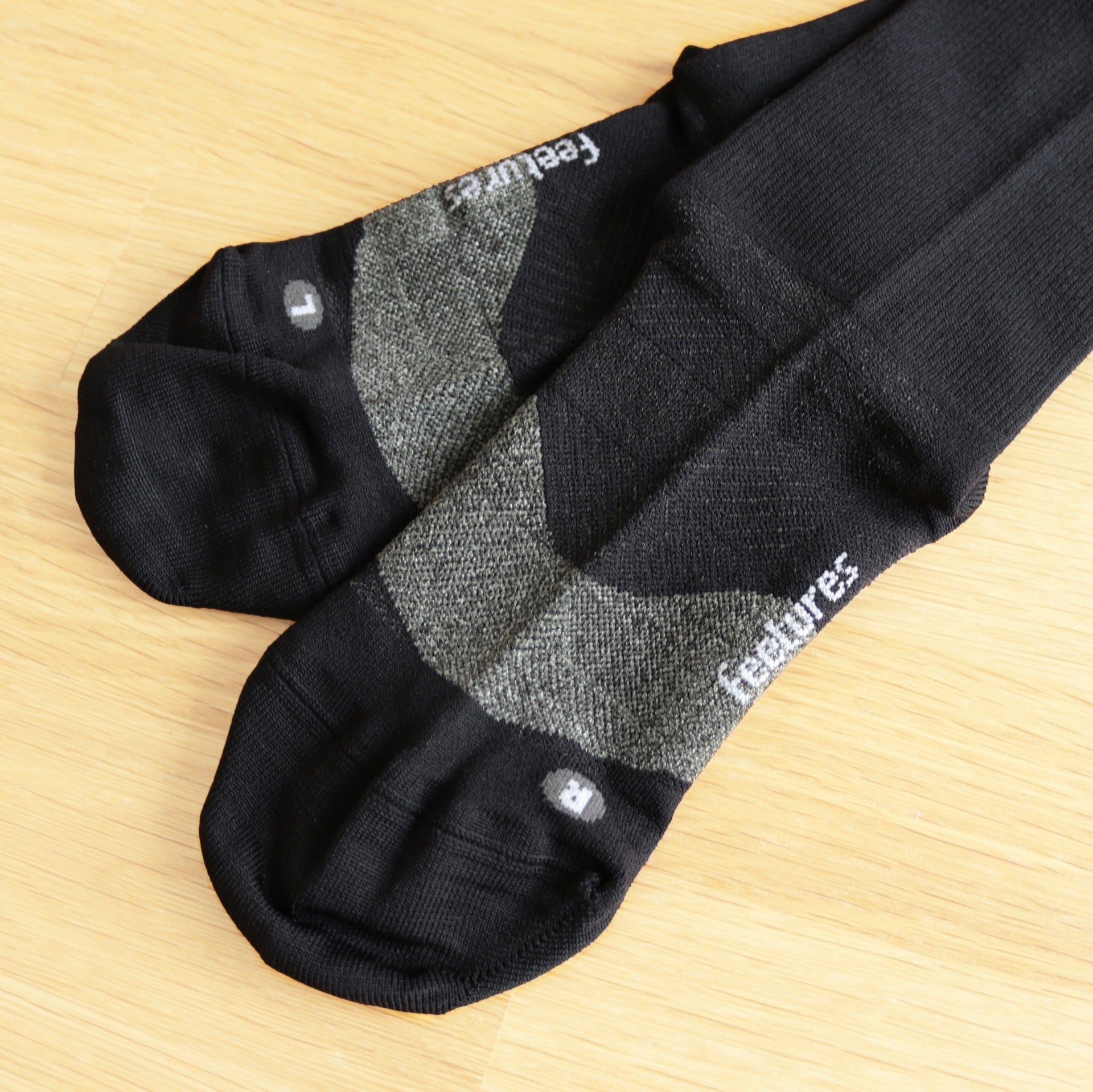 Feetures｜ELITE ULTRA LIGHT MINI CREW (Black UL)