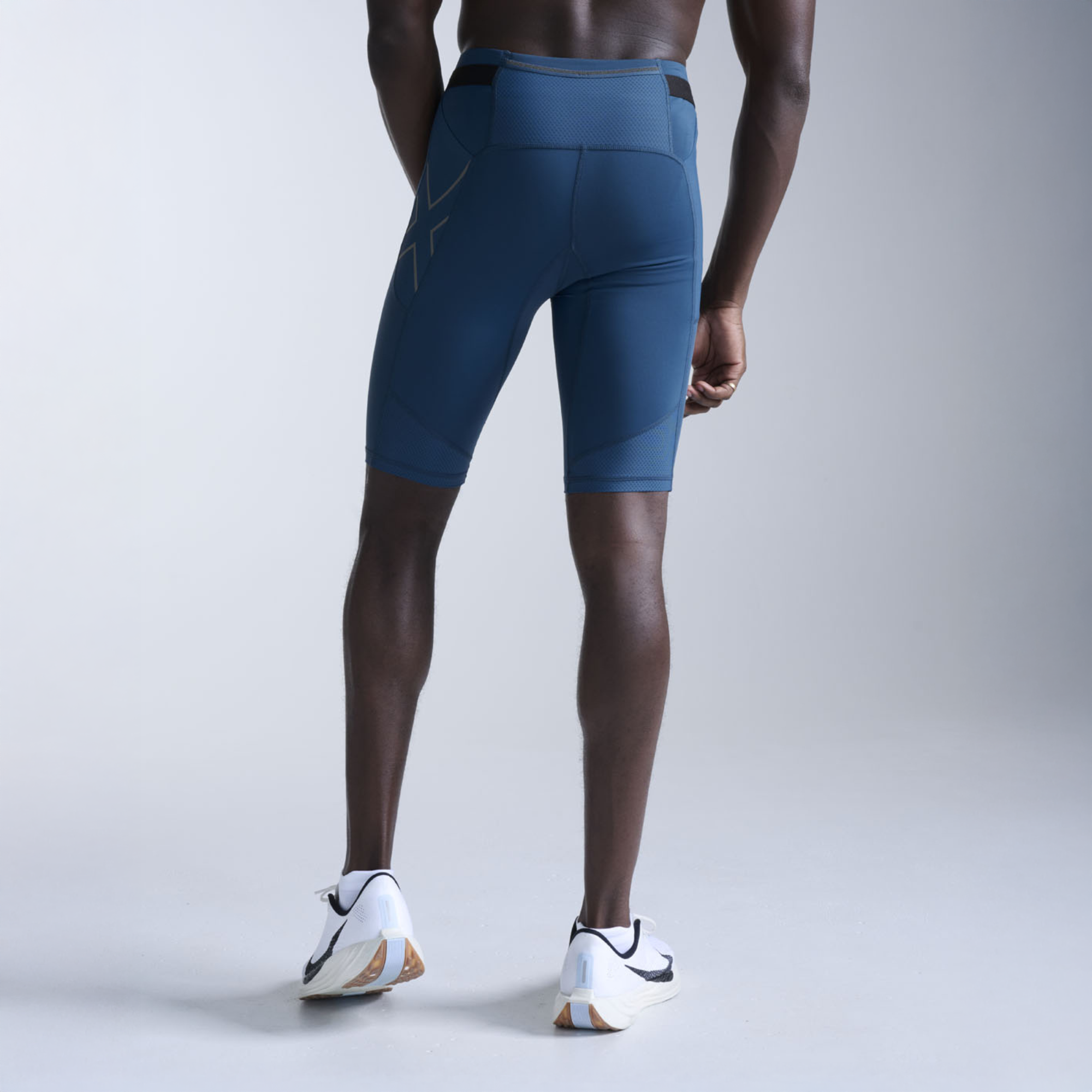 2XU メンズ エアロメッシュ コンプレッション ショート