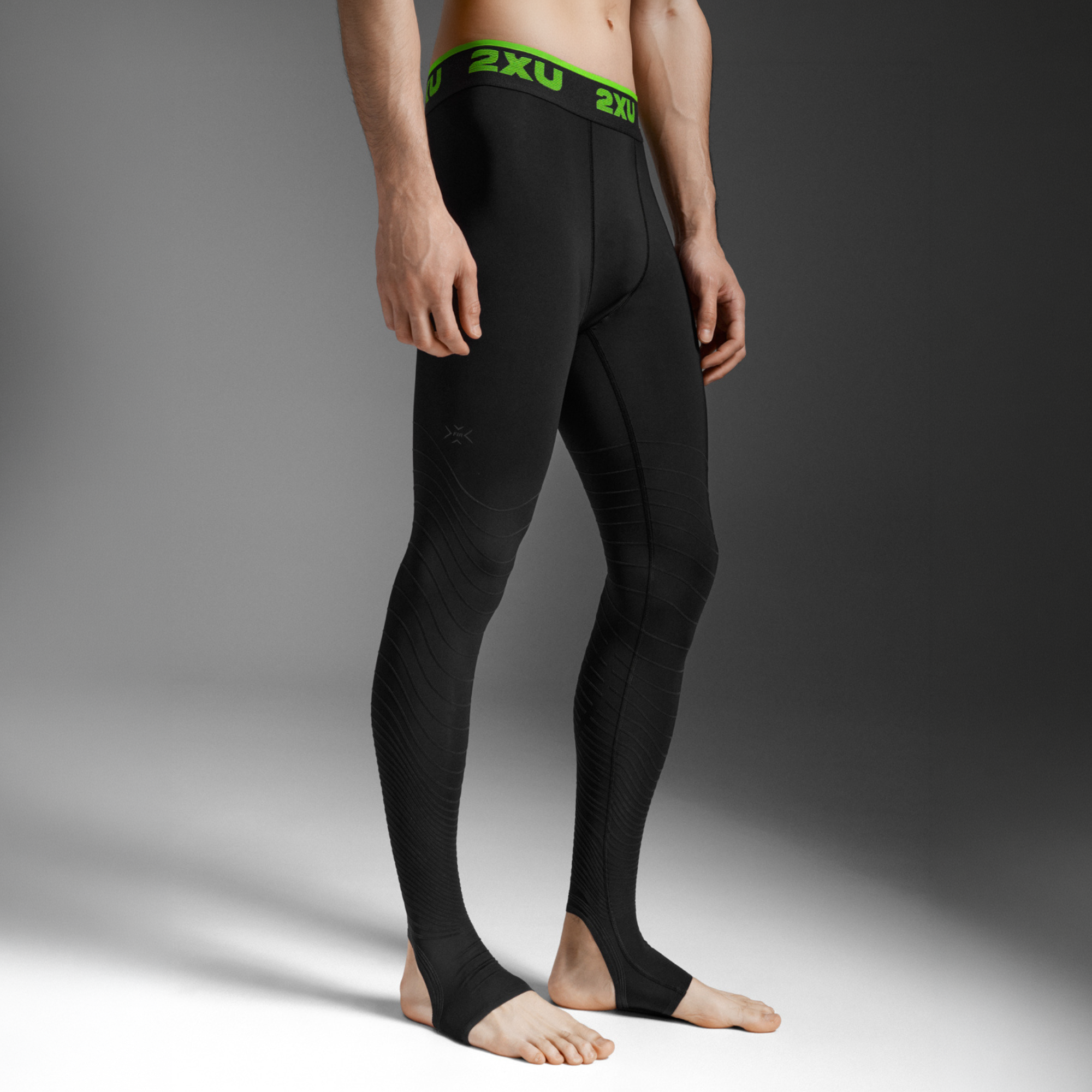 2XU メンズ リカバリーFIRコンプレッションタイツ