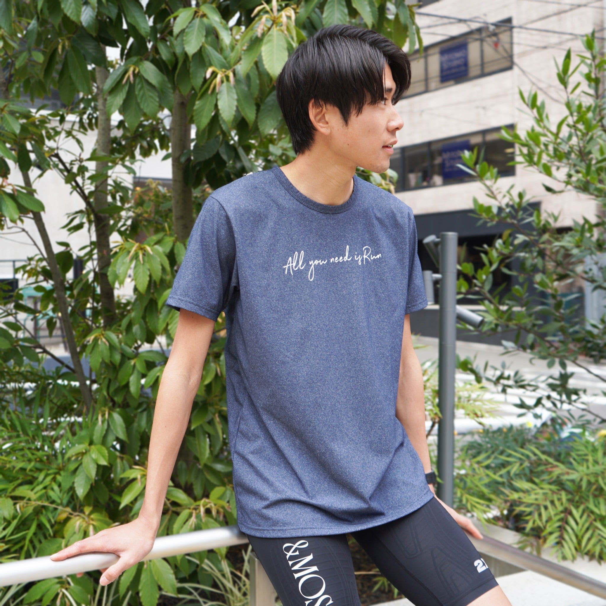 All you need is Run Tee (Navy)