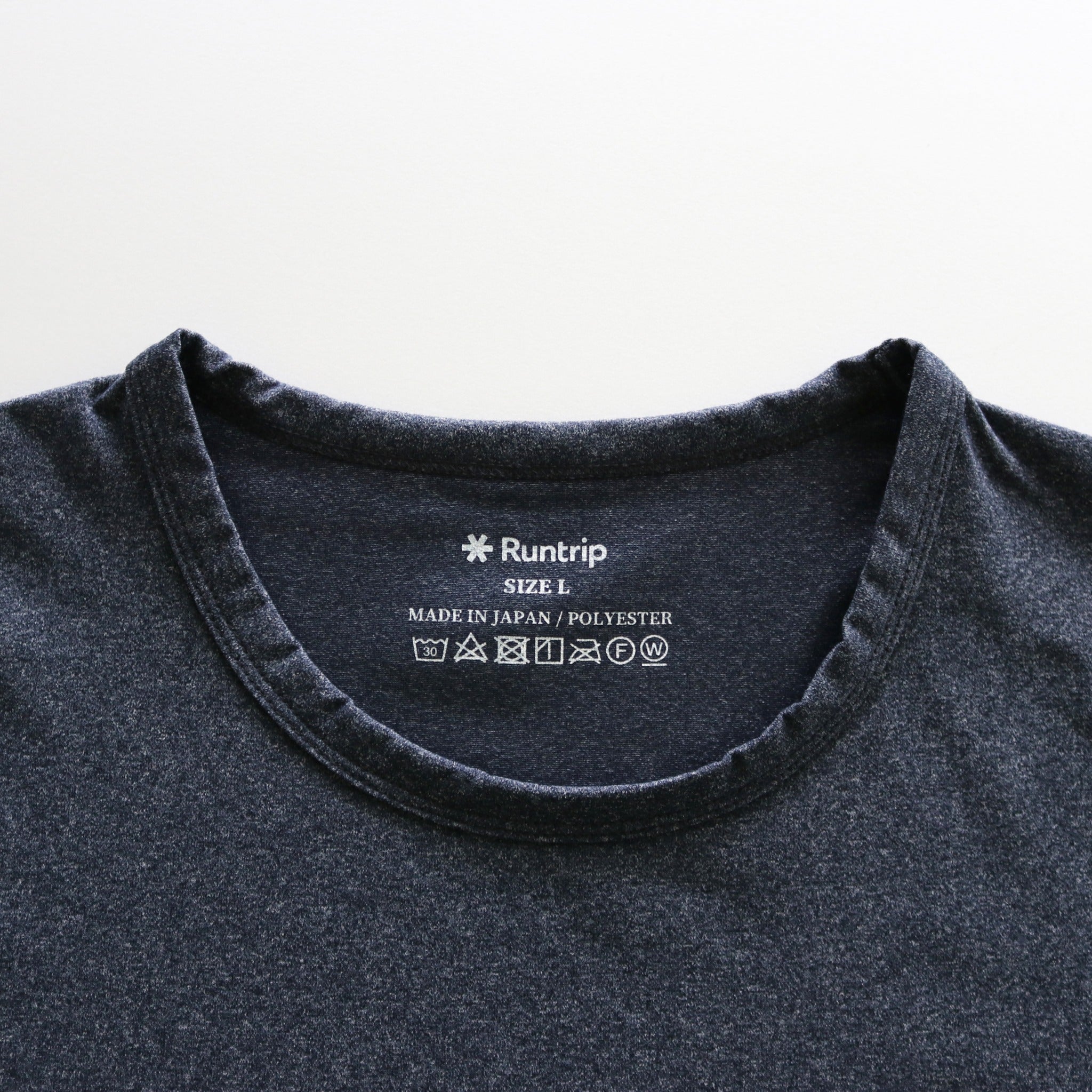 All you need is Run Tee (Navy)