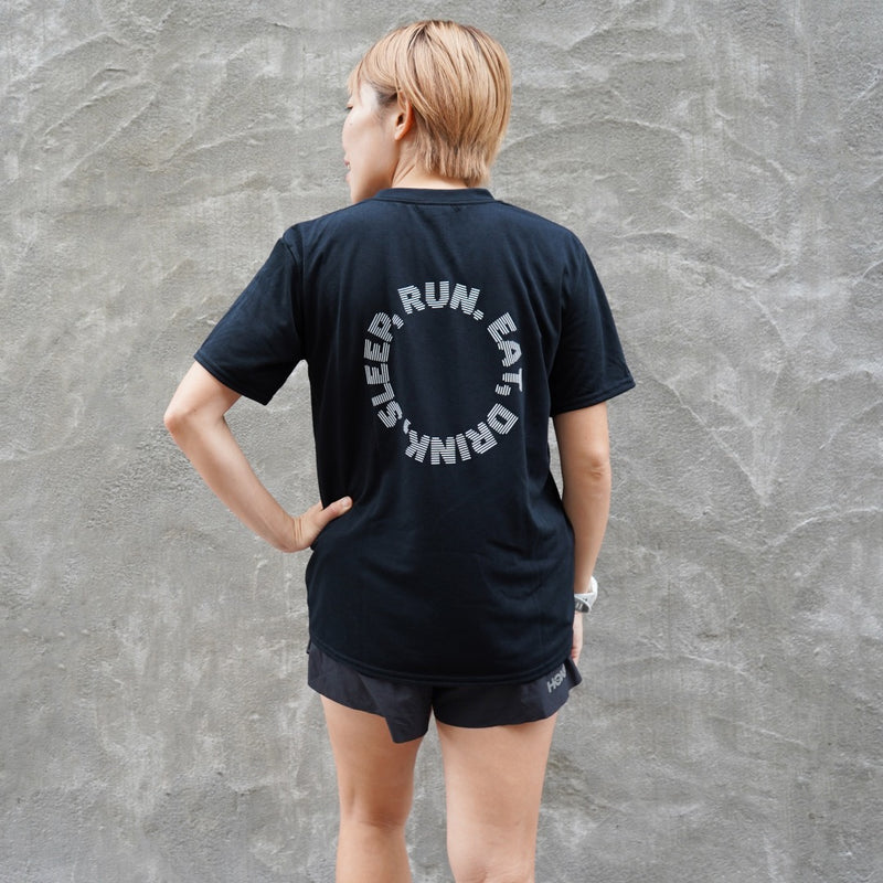 EAT DRINK SLEEP RUN / Circle Logo Tee (Black)