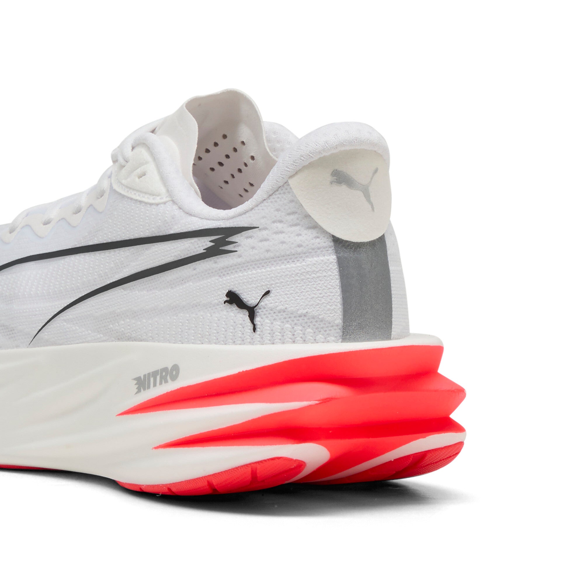 PUMA DEVIATE PURE NITRO（Women's）PUMA WHITE-ULTRA RED