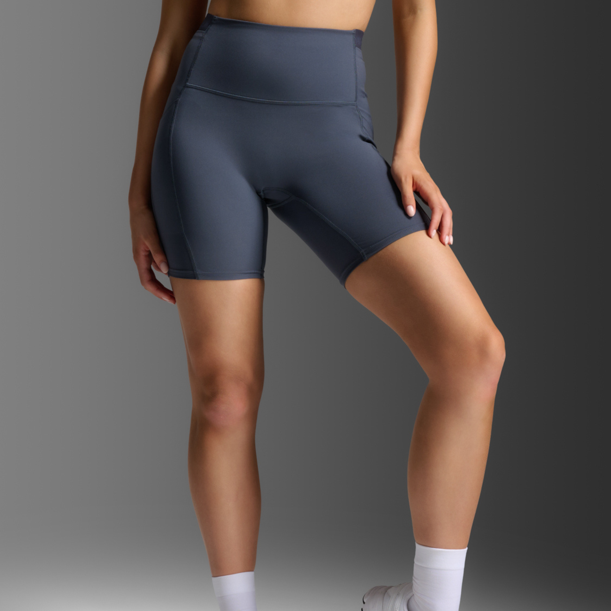 2XU ウィメンズ フォームスタッシュ ハイライズショートタイツ