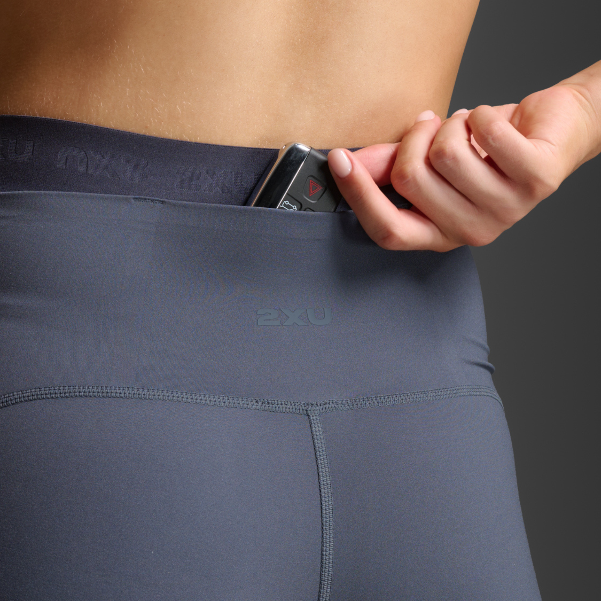 2XU ウィメンズ フォームスタッシュ ハイライズショートタイツ