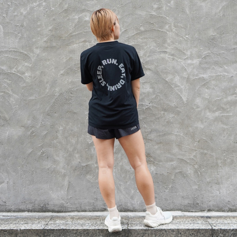 EAT DRINK SLEEP RUN / Circle Logo Tee (Black)