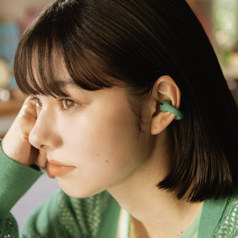 ambie sound earcuffs New Model｜耳をふさがない完全ワイヤレスイヤホン AM-TW02