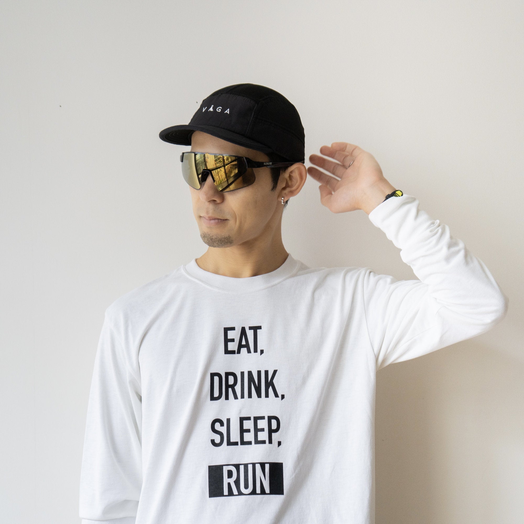 ALTALIST HAYATE R2 (Glossy Black Temple / Gold Mirror VIV20 Lens)