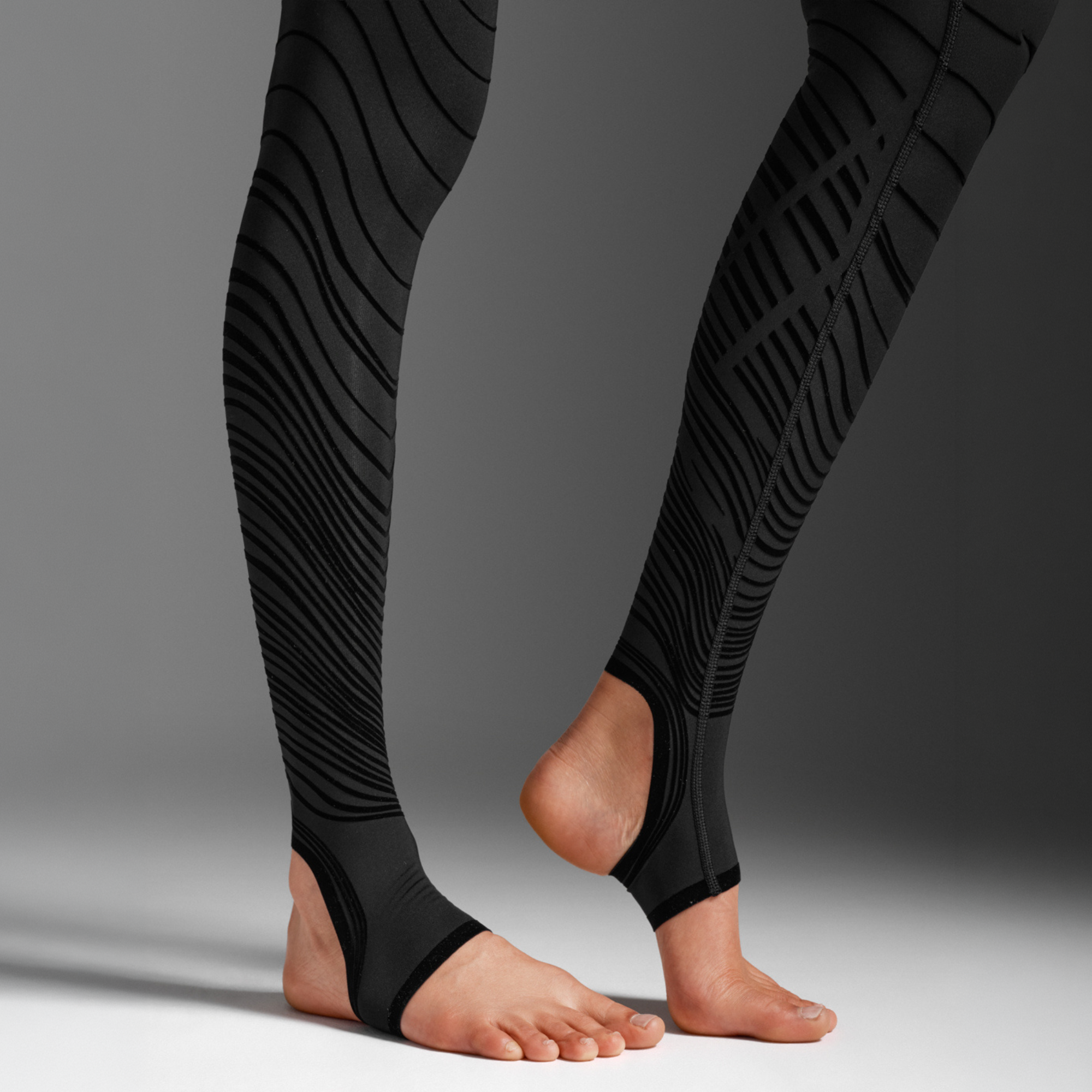 2XU ウィメンズ リカバリー FIR コンプレッション タイツ