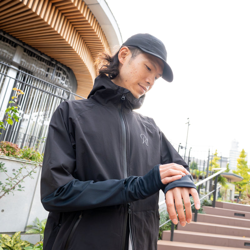 THE RUNNING JACKET by Runtrip Full Zip (Black)