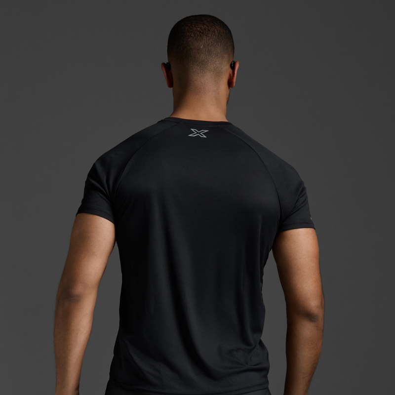 2XU | メンズ エアロ Tシャツ