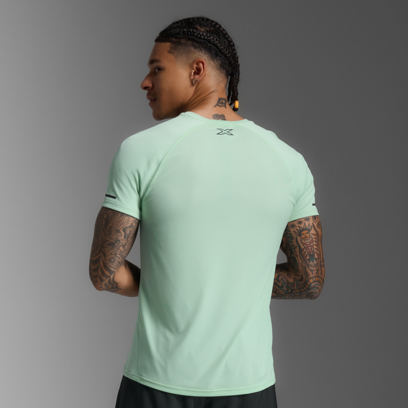 2XU | メンズ エアロ Tシャツ