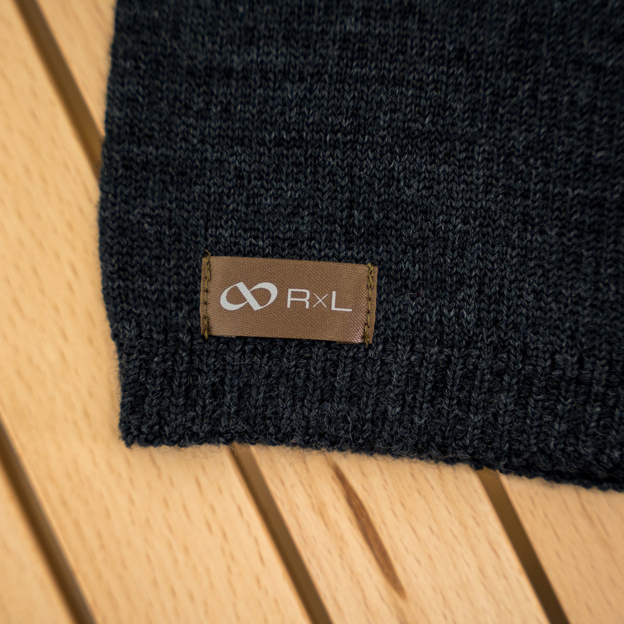 R×L｜メリノウールネックウォーマー (Charcoal)