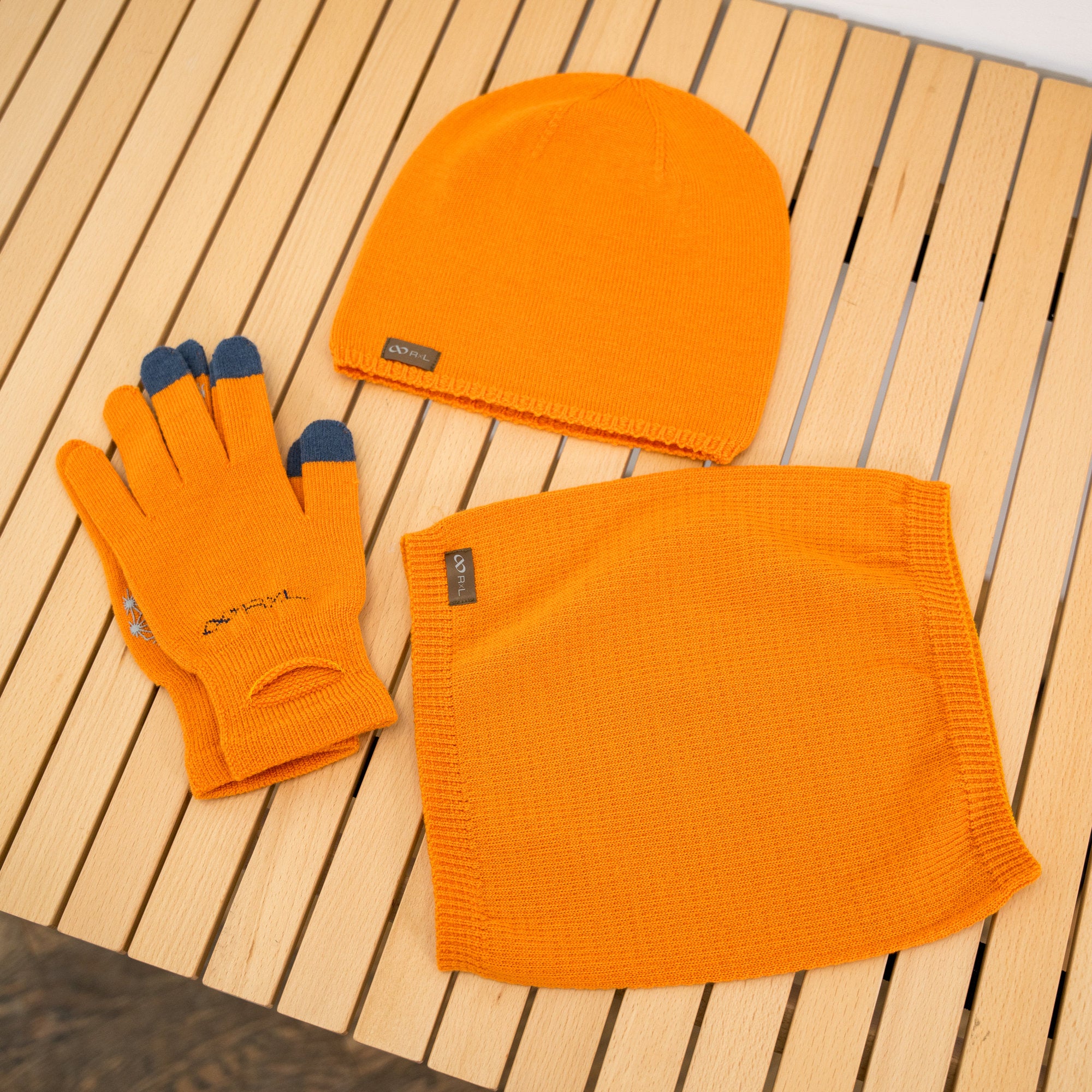 R×L｜メリノグローブ ミッドG / Runtripコラボ限定カラー (Orange × Navy)