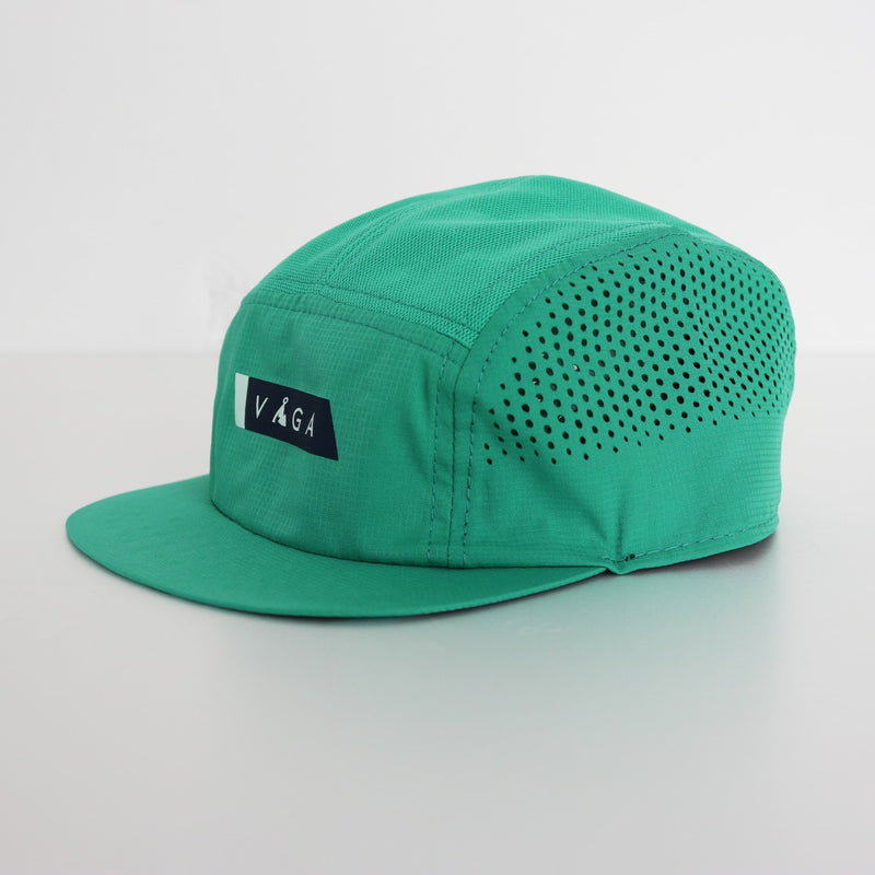 VAGA FEATHER RACING CAP